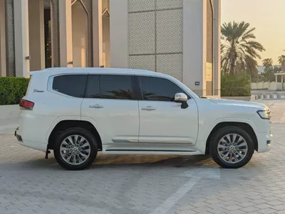 Toyota Land Cruiser VX 2022 GCC Specs Diesel V6 3.5 Excellent Condition-4