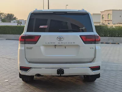 Toyota Land Cruiser VX 2022 GCC Specs Diesel V6 3.5 Excellent Condition-6