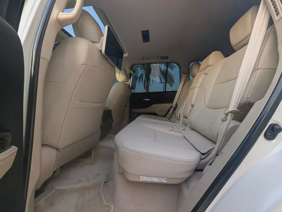 Toyota Land Cruiser VX 2022 GCC Specs Diesel V6 3.5 Excellent Condition-13-13