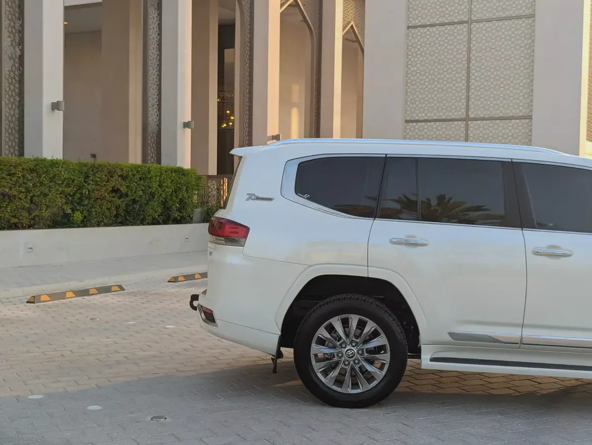 Toyota Land Cruiser VX 2022 GCC Specs Diesel V6 3.5 Excellent Condition-8-8