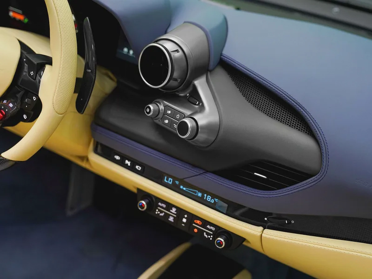 F8 SPIDER 2022 - ONLY 3269 KM - UNDER DEALER’S FREE CONTRACT SERVICE - SUSPENSION LIFTER