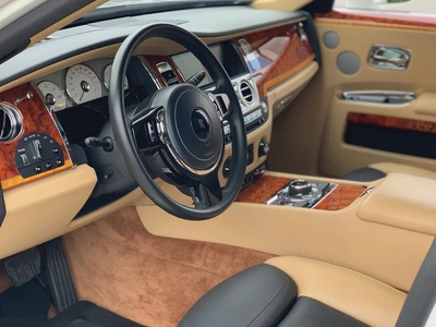 ROLLS ROYCE**2016**GCC SPEC NEAT AND CLEAN-8