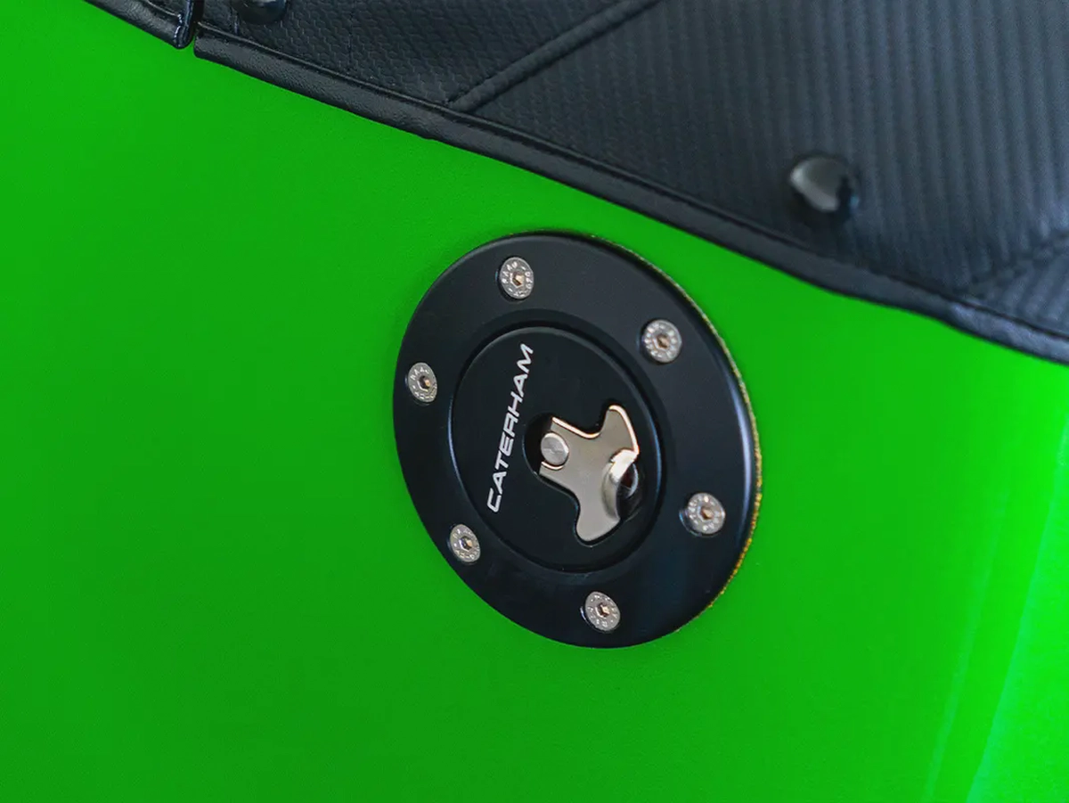 Cash: 249,000 AED | Caterham 340R / Bespoke High Option Order / Caterham Warranty-12-12