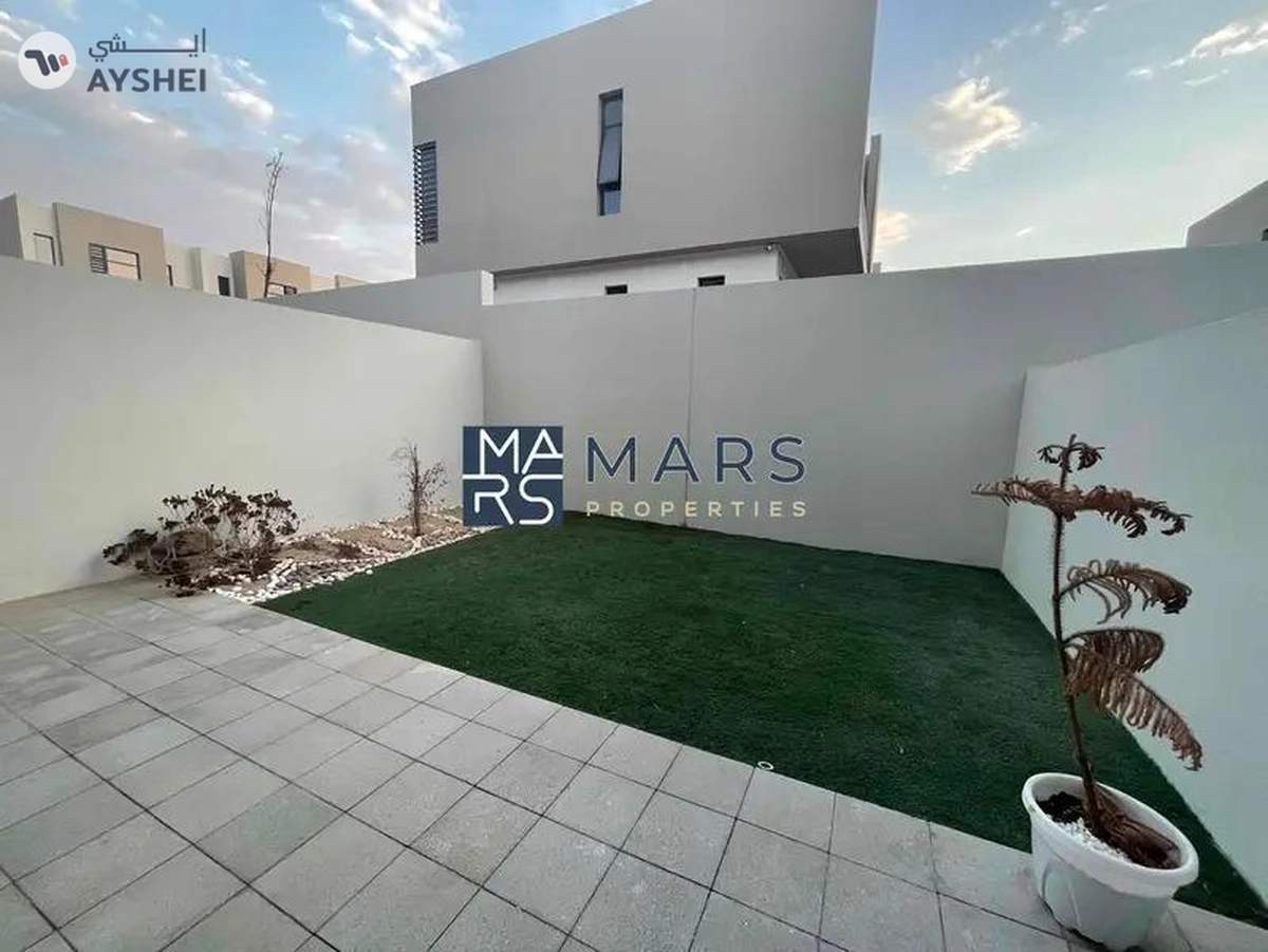 Spacious 2-Bedroom Townhouse for Sale in Nasma Residence AED 1,250,000
