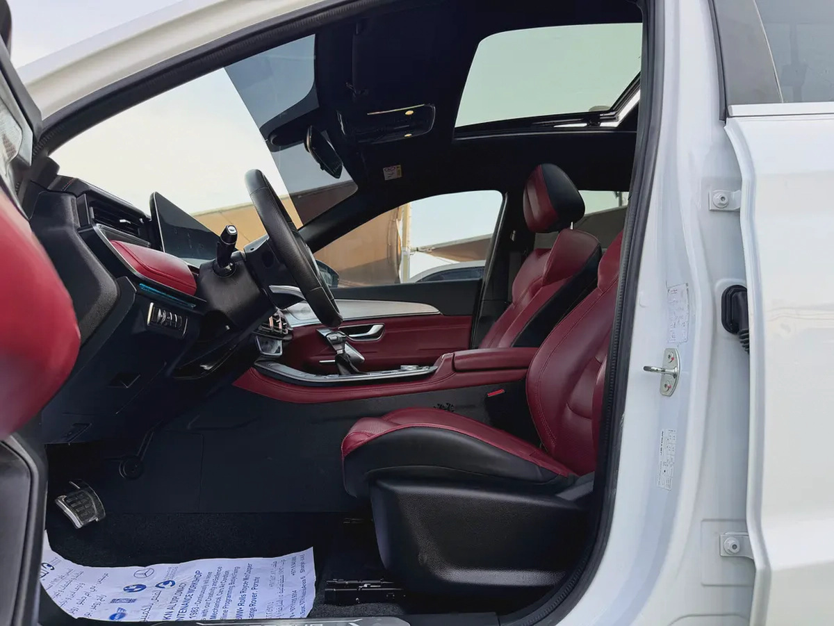 JETOUR X70 PLUS—2023–GCC—FULL OPTIONS—LUXURY—EXCELLENT CONDITIONS