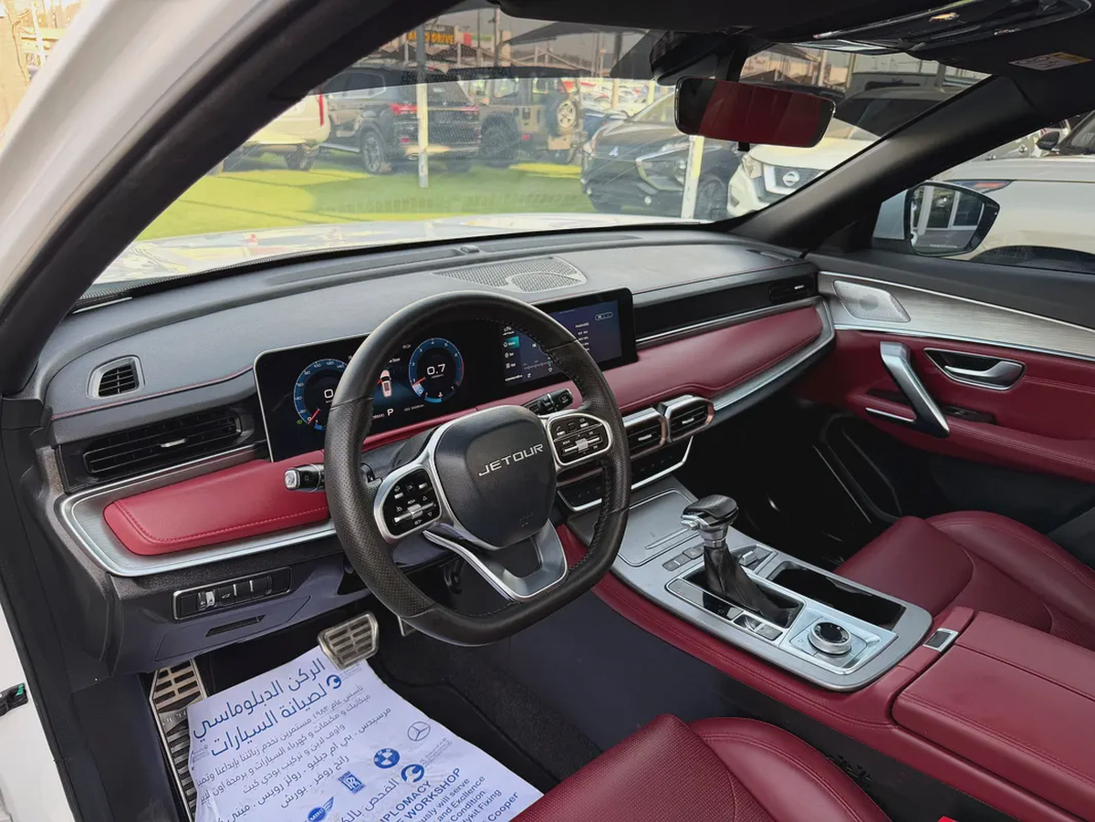 JETOUR X70 PLUS—2023–GCC—FULL OPTIONS—LUXURY—EXCELLENT CONDITIONS