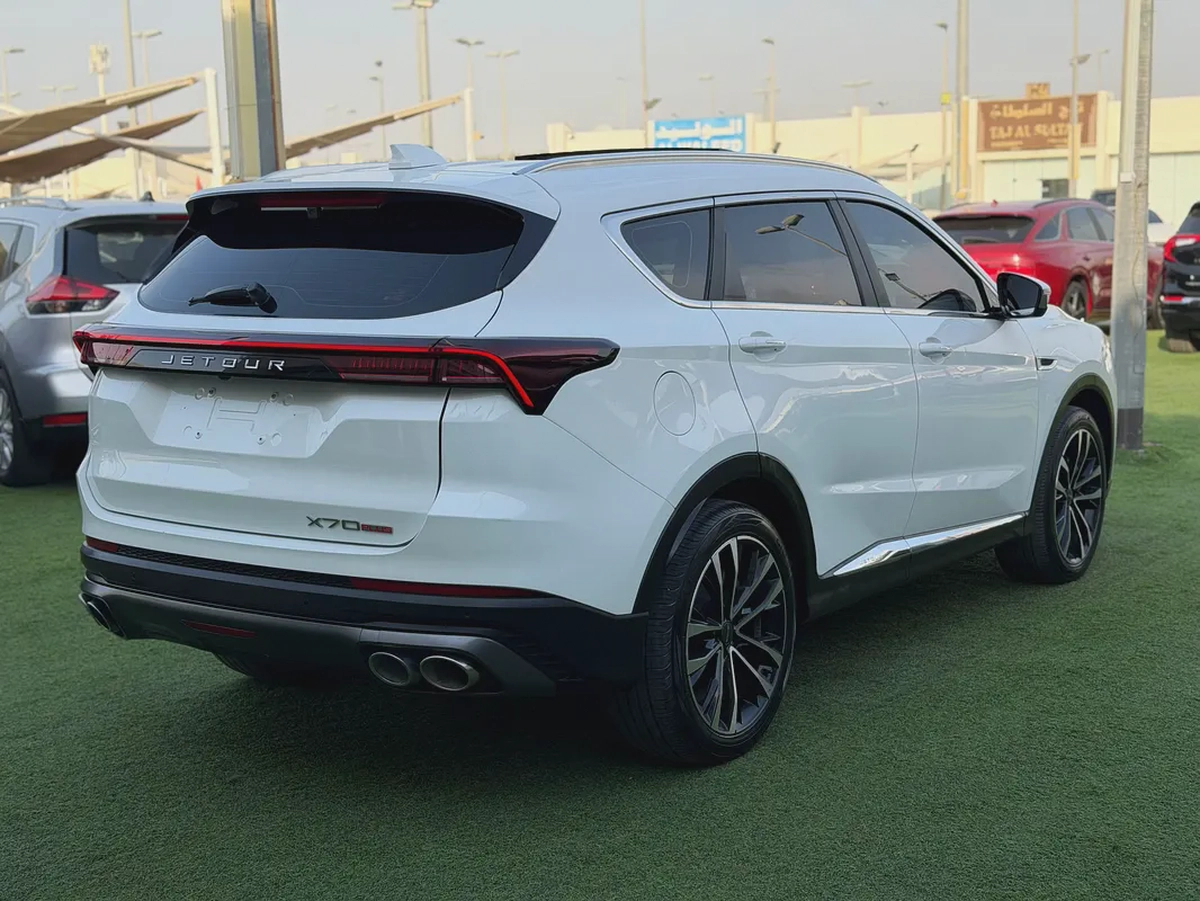 JETOUR X70 PLUS—2023–GCC—FULL OPTIONS—LUXURY—EXCELLENT CONDITIONS