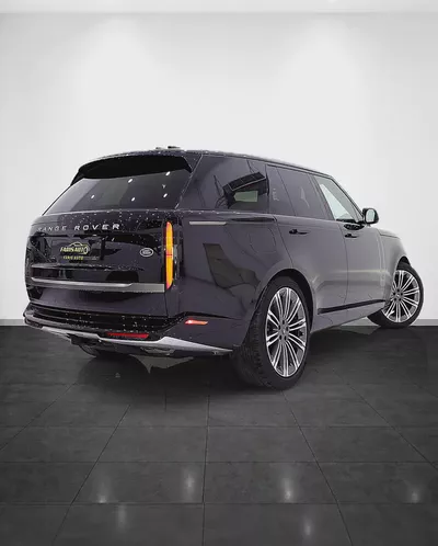 RANGE ROVER P-530 V8 FULLY LOADED 2023 LIKE NEW-3