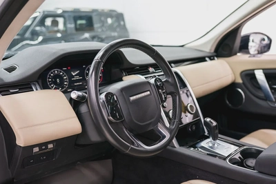 2020 LAND ROVER DISCOVERY SE SPORT P200-11