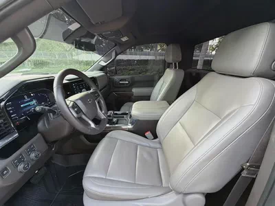 2023 Chevrolet Silverado 1500 LT Trail Boss - GCC Specs - Pristine Condition-10