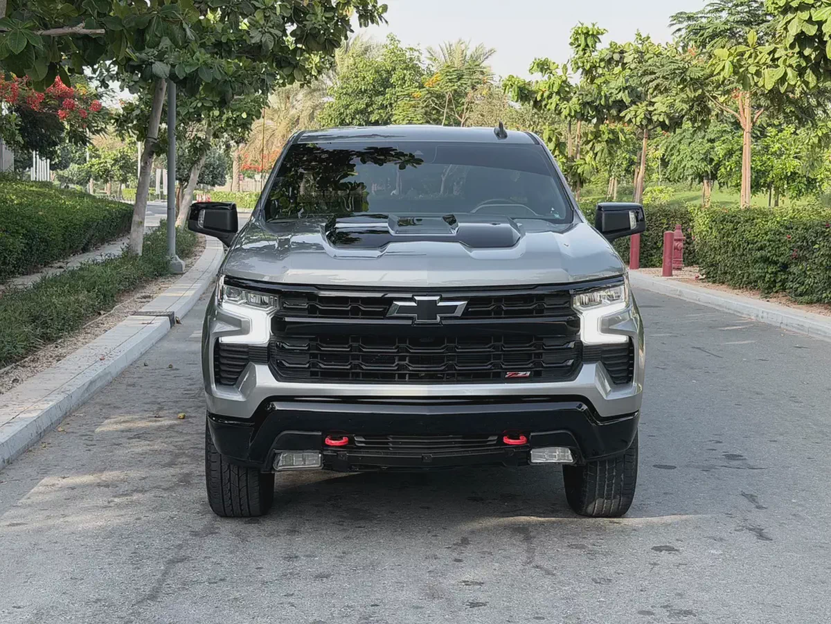 2023 Chevrolet Silverado 1500 LT Trail Boss - GCC Specs - Pristine Condition-4-4