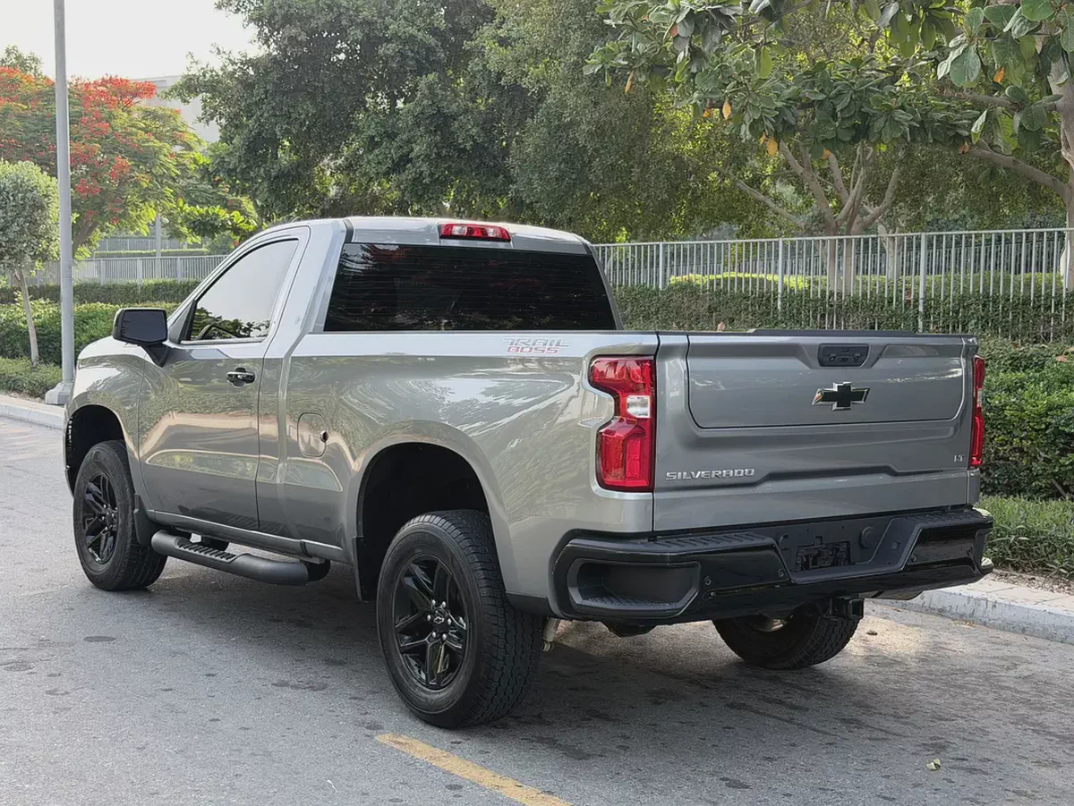 2023 Chevrolet Silverado 1500 LT Trail Boss - GCC Specs - Pristine Condition-6-6