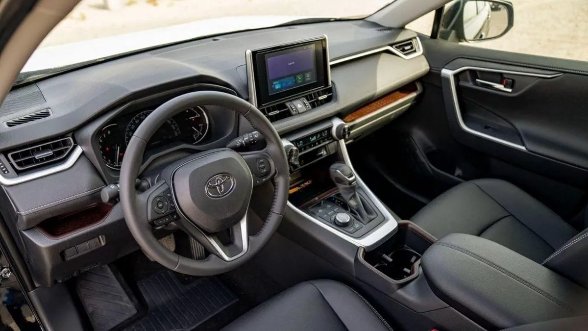 Toyota RAV4 XLE LIMITED 2.0P AT 4X2 MY2024-6-0