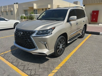 GCC Specs Lexus LX 570 Sport 2015 - Perfect Condition-1