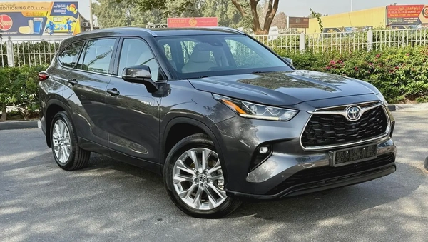 2022 Toyota Highlander VXR Hybrid | G.C.C | First Owner
