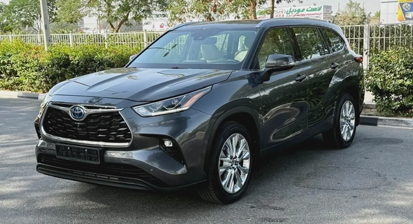 2022 Toyota Highlander VXR Hybrid | G.C.C | First Owner