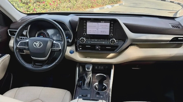 2022 Toyota Highlander VXR Hybrid | G.C.C | First Owner