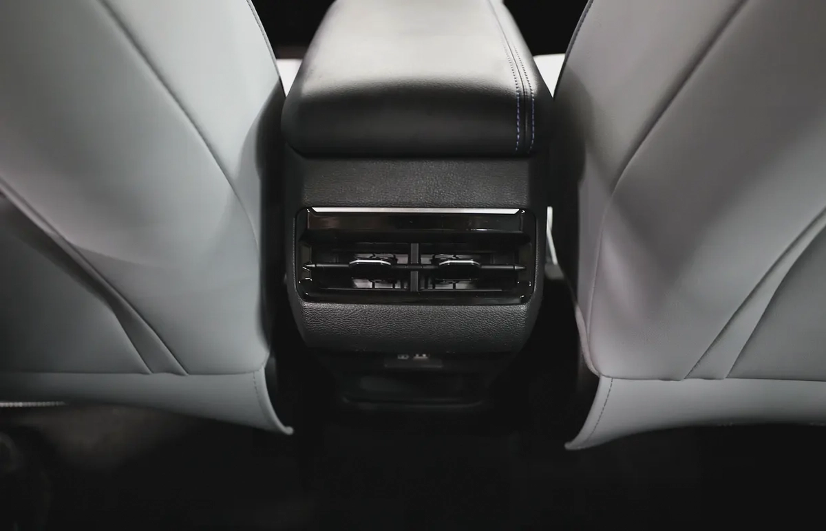 Geely Coolray GL 2027-15-15