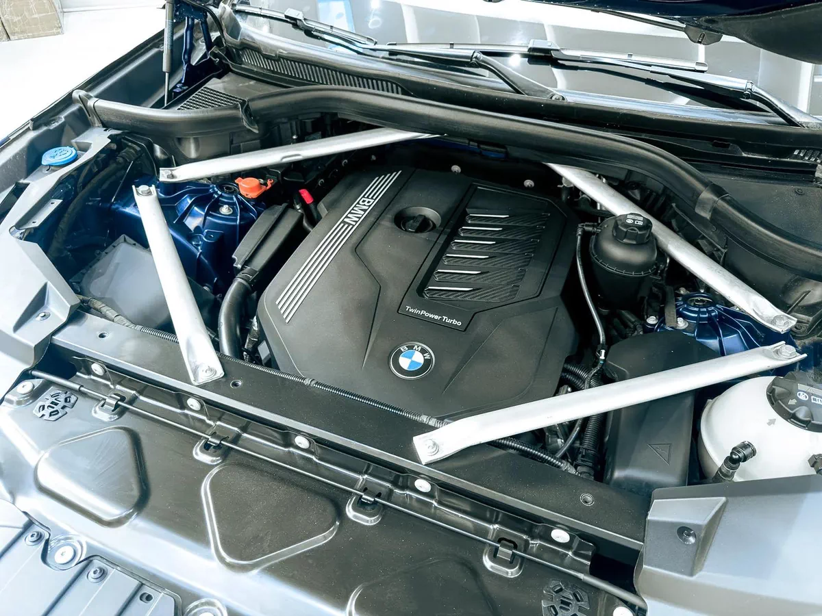 2020 BMW X5 xDrive40i M Sport 3.0L V6 // EMI starting from 3,035 AED-4-4