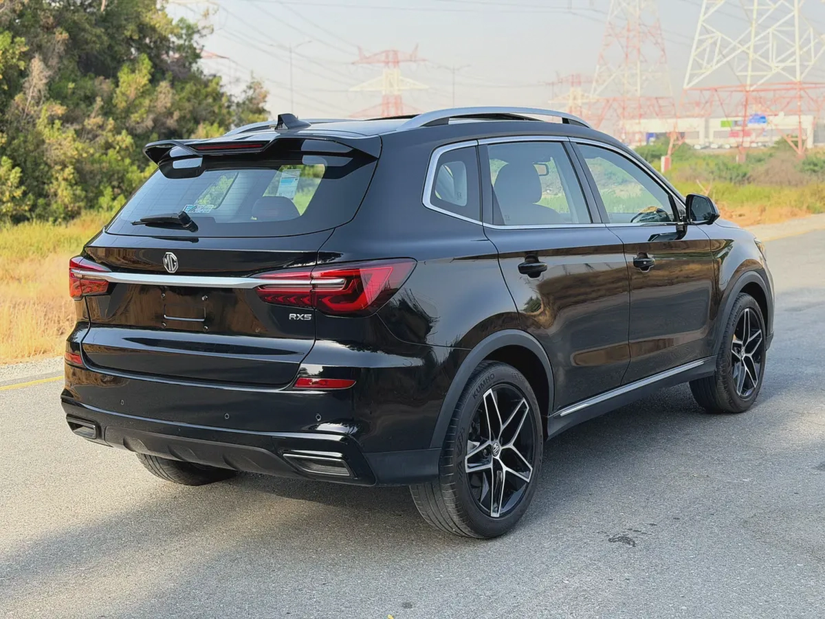 MG—RX5–GCC—FREE ACCIDENT—LUXURY—FULL OPTIONS—FULL SERVICE HISTORY—UNDER WARRANTY