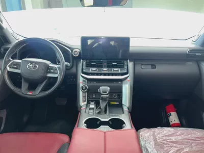 Toyota Land Cruiser GR Sport 2024 GCC Specs-13