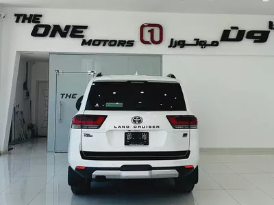 Toyota Land Cruiser GR Sport 2024 GCC Specs-17