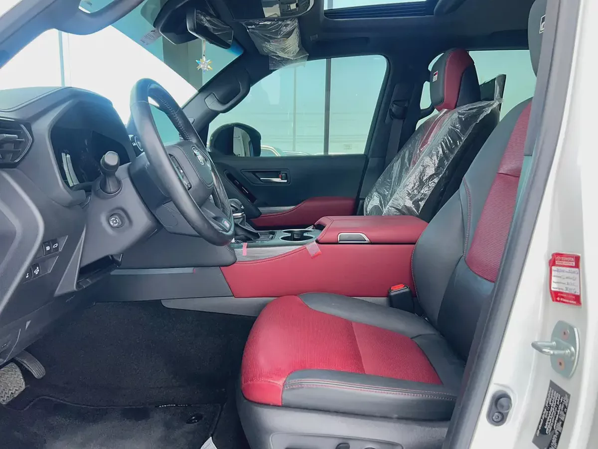 Toyota Land Cruiser GR Sport 2024 GCC Specs-9-9