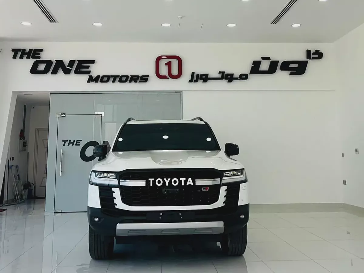 Toyota Land Cruiser GR Sport 2024 GCC Specs-6-6