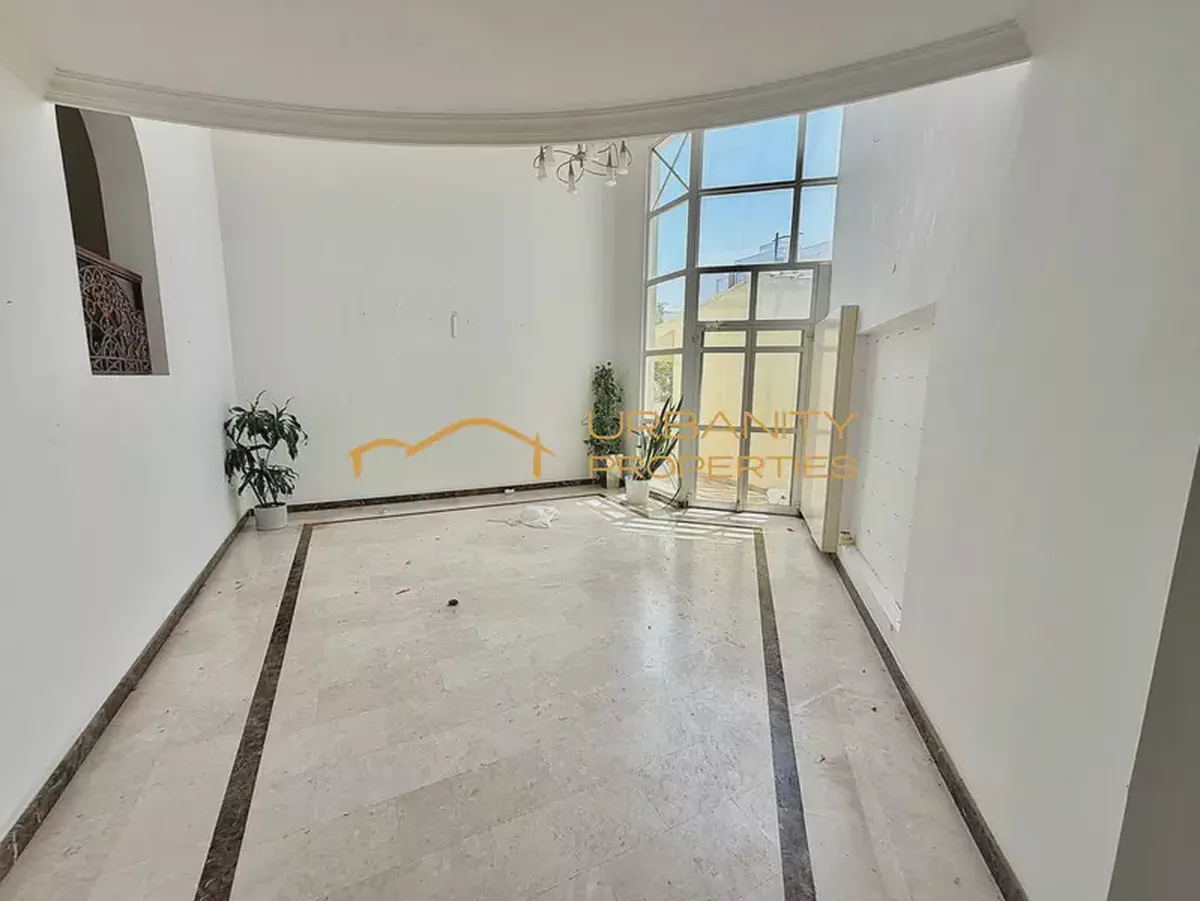Spacious || 5-Bedroom Villa || Umm Suqeim 2 ||-1-1