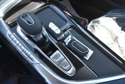 NEW LANTU FREE PHEV 2022 | SILVER-16