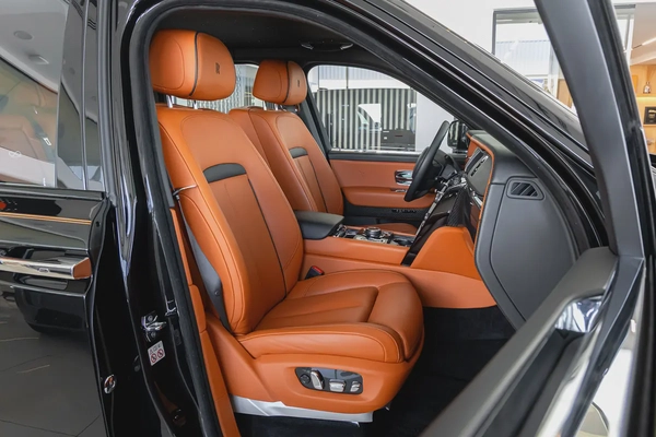 Rolls-Royce Cullinan | Black Badge | GCC Specs | Dealer Warranty  Service Contract (AGMC) | 202