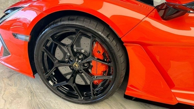 Lamborghini Revuelto STD Lamborghini Revuelto 2026 - Hybrid Powertrain (First-Ever)-17