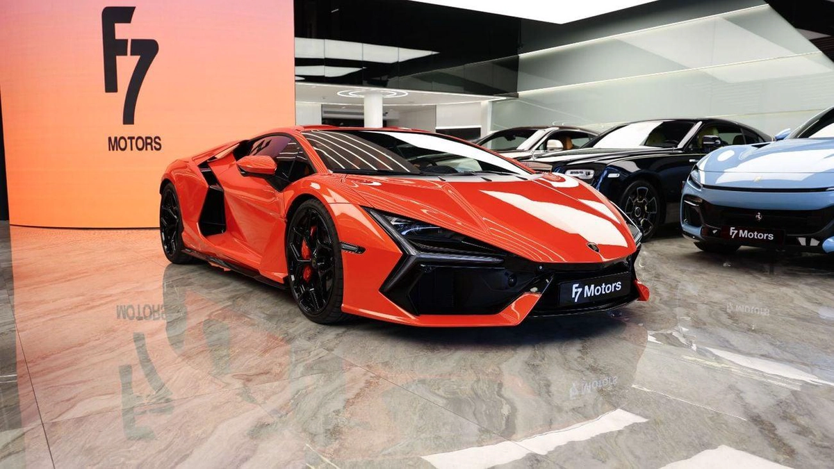 Lamborghini Revuelto STD Lamborghini Revuelto 2026 - Hybrid Powertrain (First-Ever)-1-1