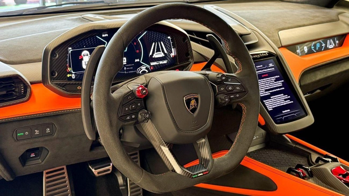 Lamborghini Revuelto STD Lamborghini Revuelto 2026 - Hybrid Powertrain (First-Ever)-4-4