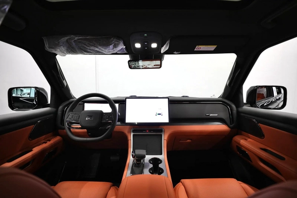 ROX 01 VIP | Full Option | Brand New | 3,350 AED monthly | Registration