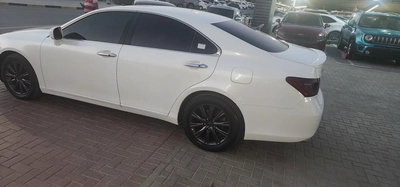 Lexus ES 350 2007 GCC Specs - Well Maintained Luxury Sedan-3