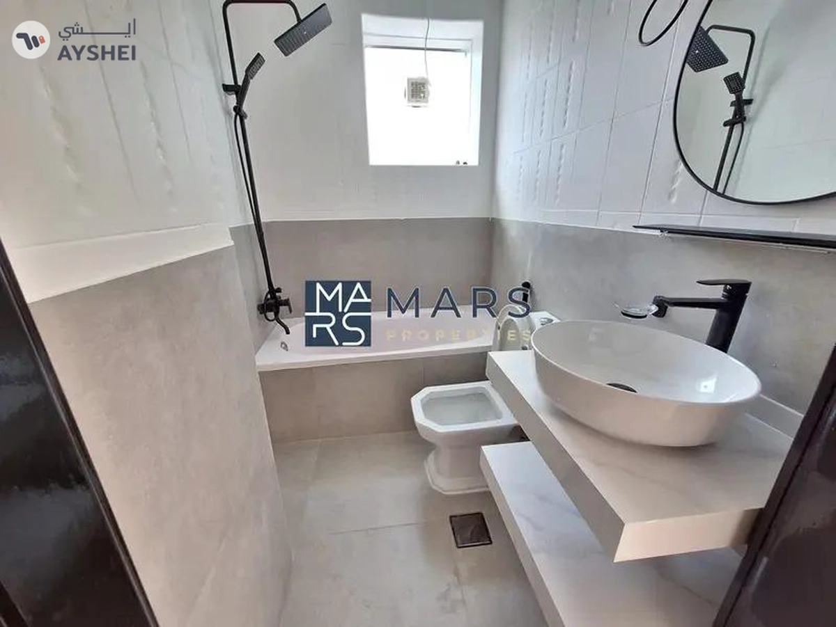 Best 1bhk Apartment with Free GYM. POOL and Parking-5-5