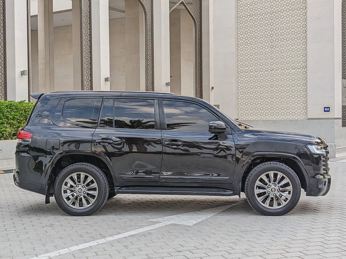 TOYOTA LAND CRUISER 2009 FACELIFTED 2025 WITH INTERIOR AND EXTERIOR GCC IN EXCELLENT CONDITION-7-7