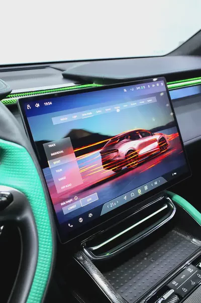 Lotus Eletre R 2023 - 905 HP Performance Electric SUV-6