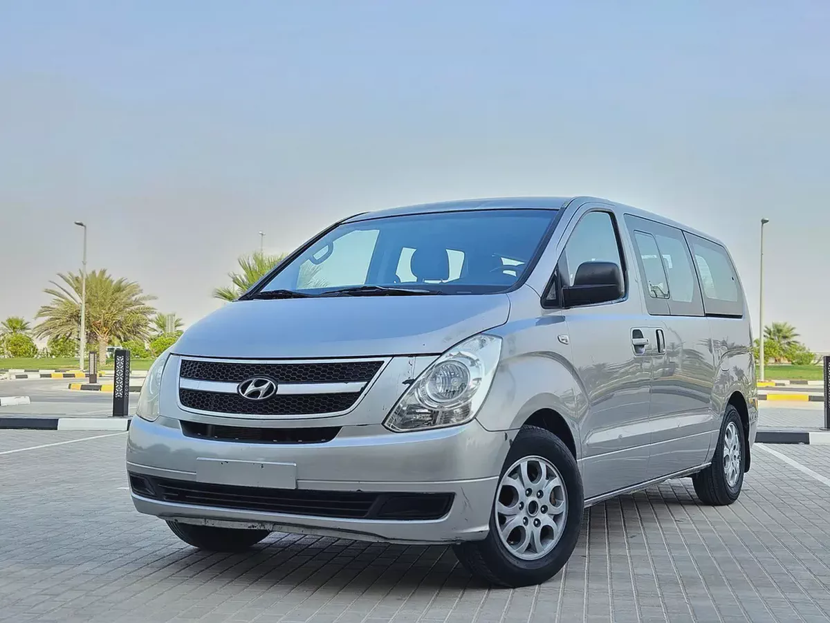 Hyundai Grand Starex DIESEL Full Automatic 12 Leather Seats Complete New Condition With Low KM-1-1