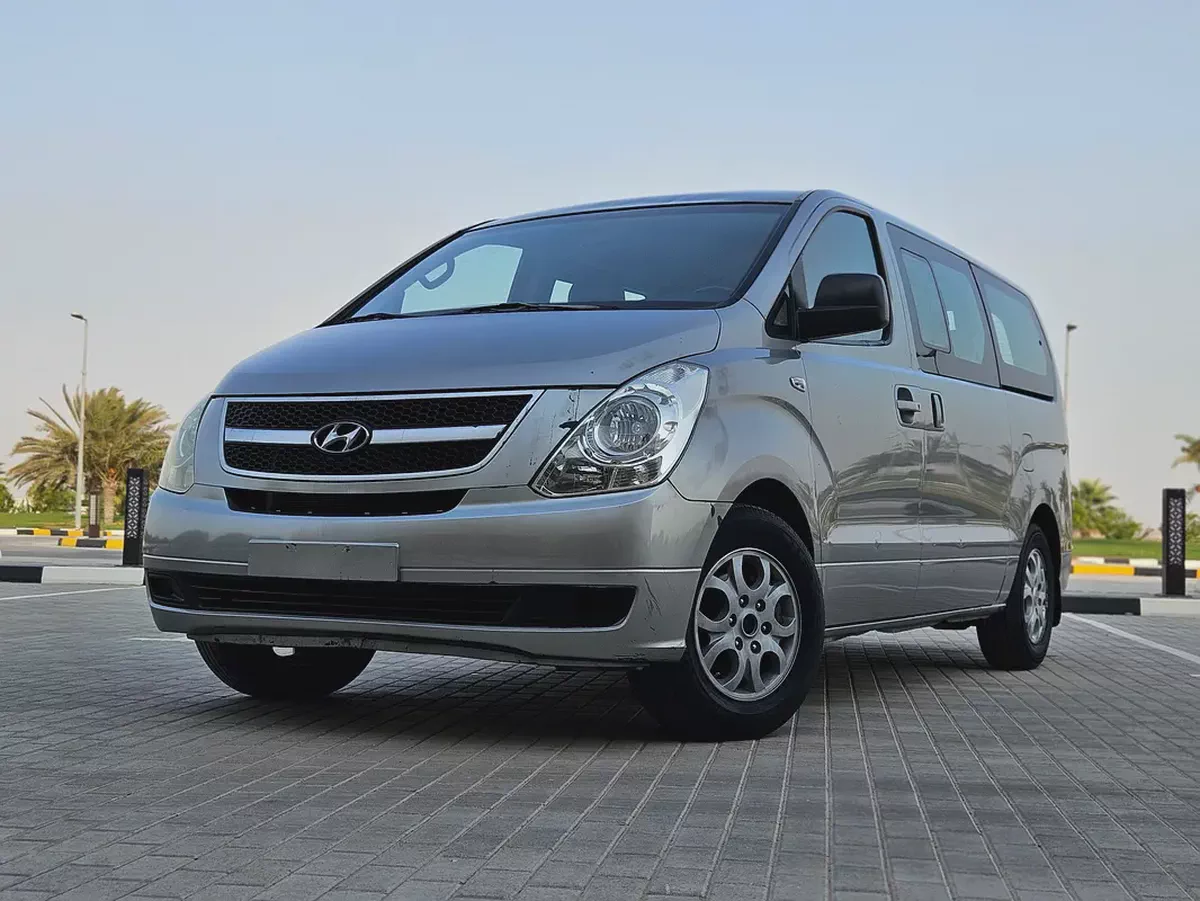 Hyundai Grand Starex DIESEL Full Automatic 12 Leather Seats Complete New Condition With Low KM-2-2