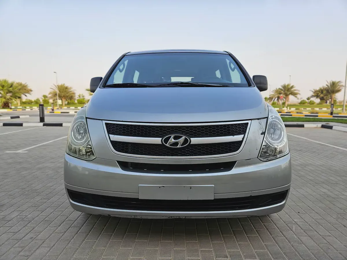 Hyundai Grand Starex DIESEL Full Automatic 12 Leather Seats Complete New Condition With Low KM-5-5