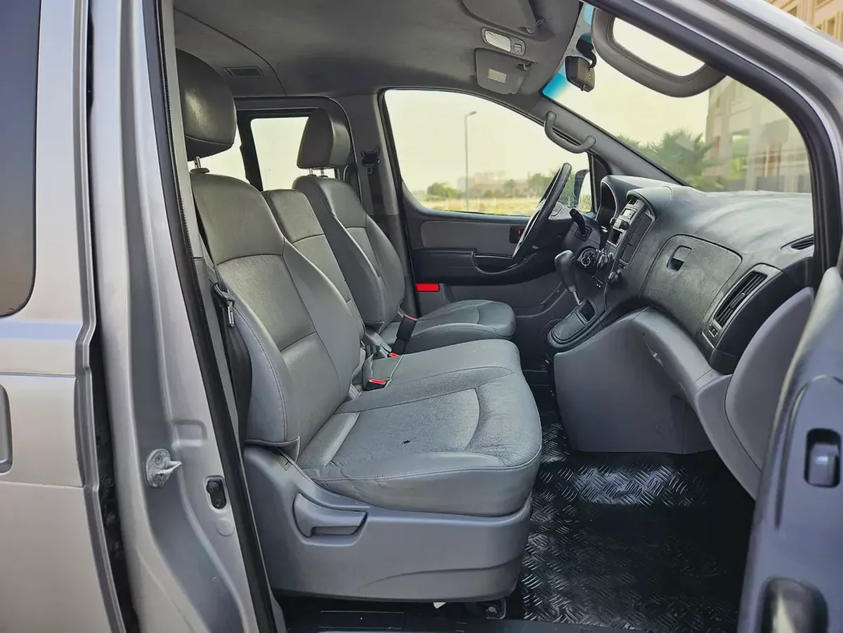 Hyundai Grand Starex DIESEL Full Automatic 12 Leather Seats Complete New Condition With Low KM-7-7