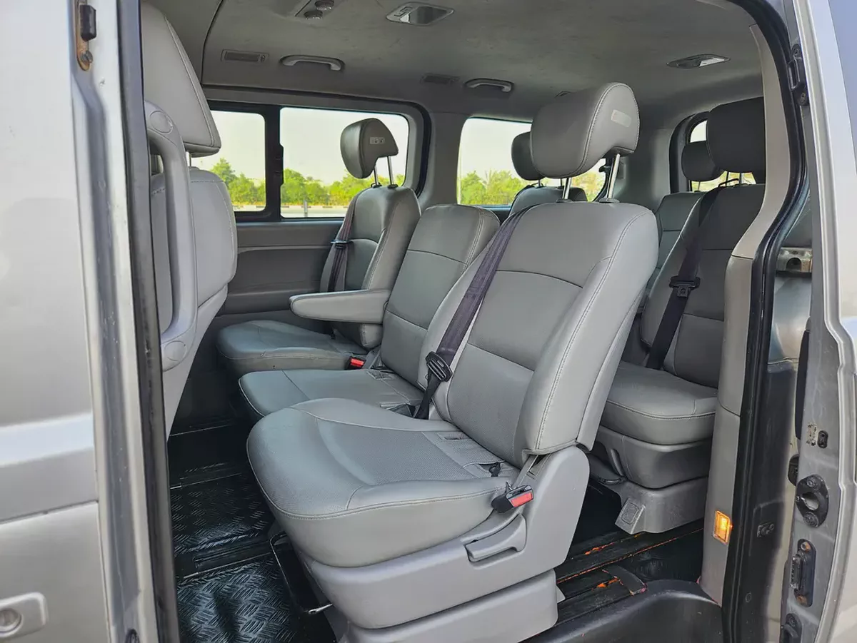 Hyundai Grand Starex DIESEL Full Automatic 12 Leather Seats Complete New Condition With Low KM-8-8