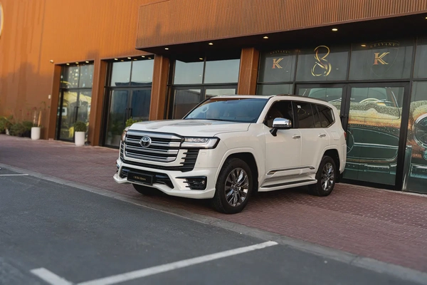 2024 Toyota Land Cruiser VXR | GCC Specs | Super Clean | Low Mileage