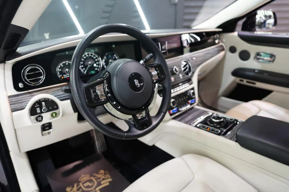 Rolls-Royce Ghost EWB-4-4