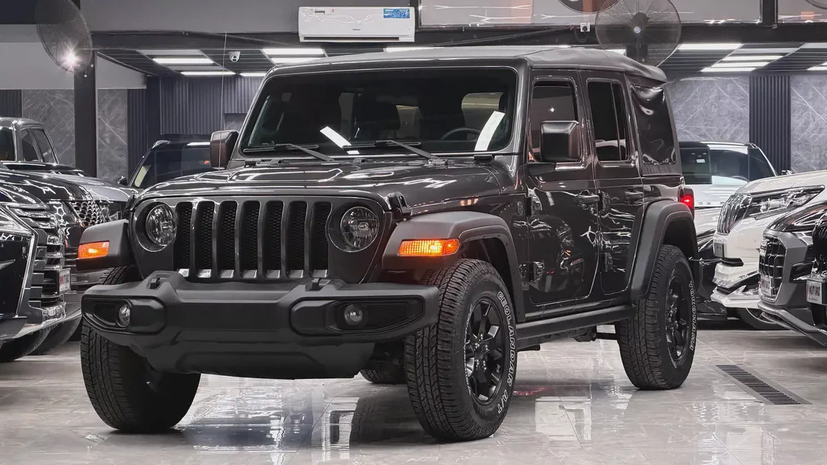 Jeep Wrangler Unlimited Sahara 2023 Warranty and Finance Available-2-2