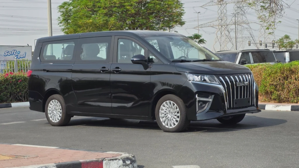 BAW M7 (Black)