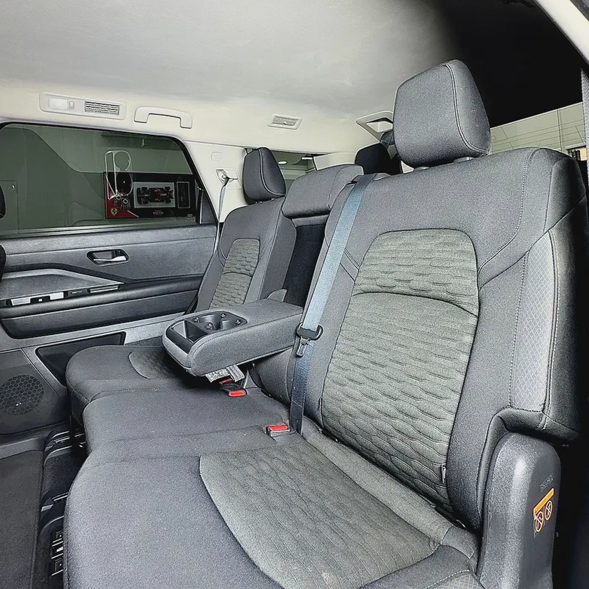 2022 Nissan Pathfinder SV-10-10