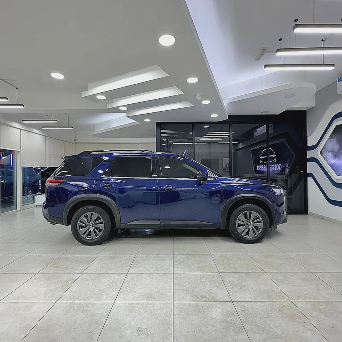 2022 Nissan Pathfinder SV-2-2